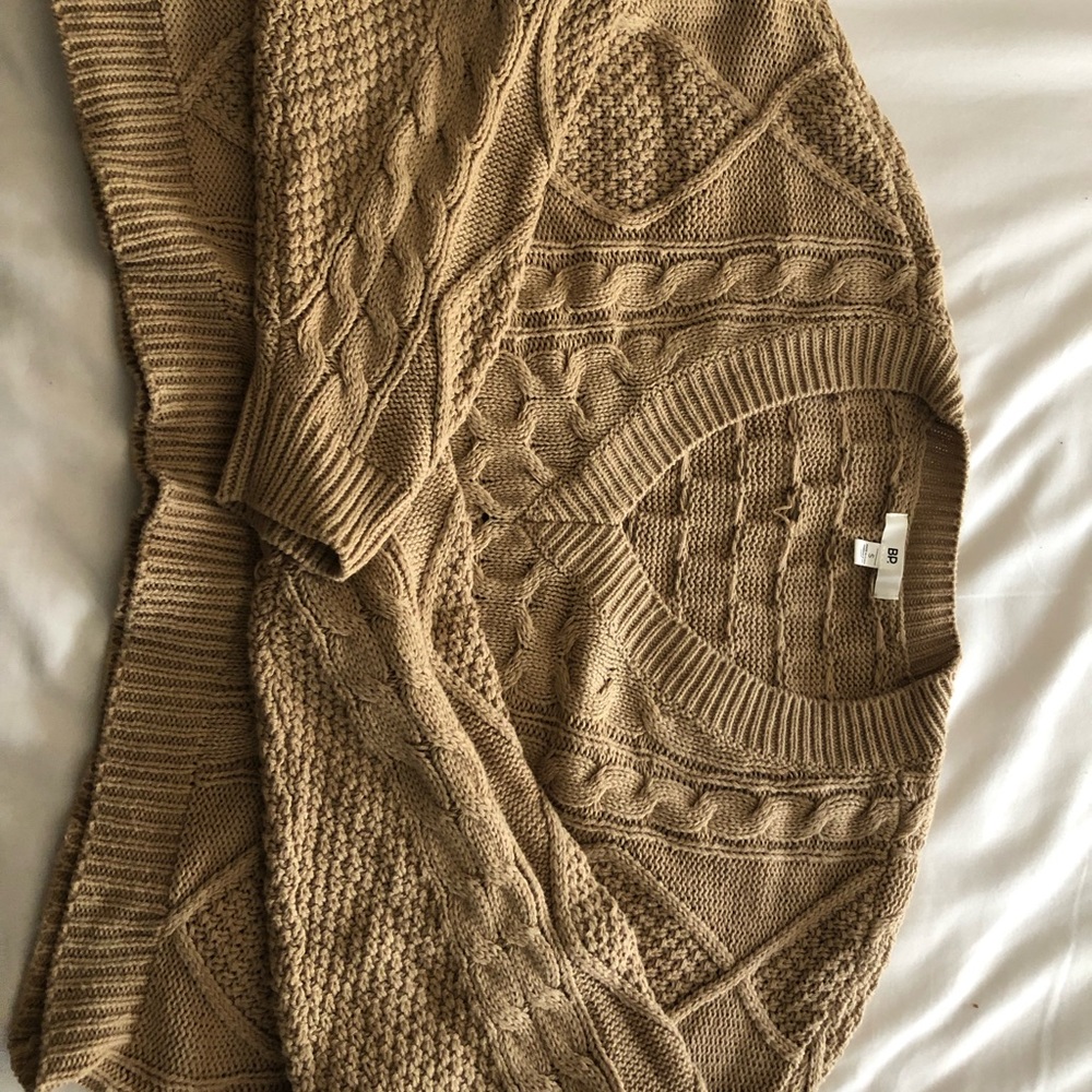 BP Crop Cable sweater